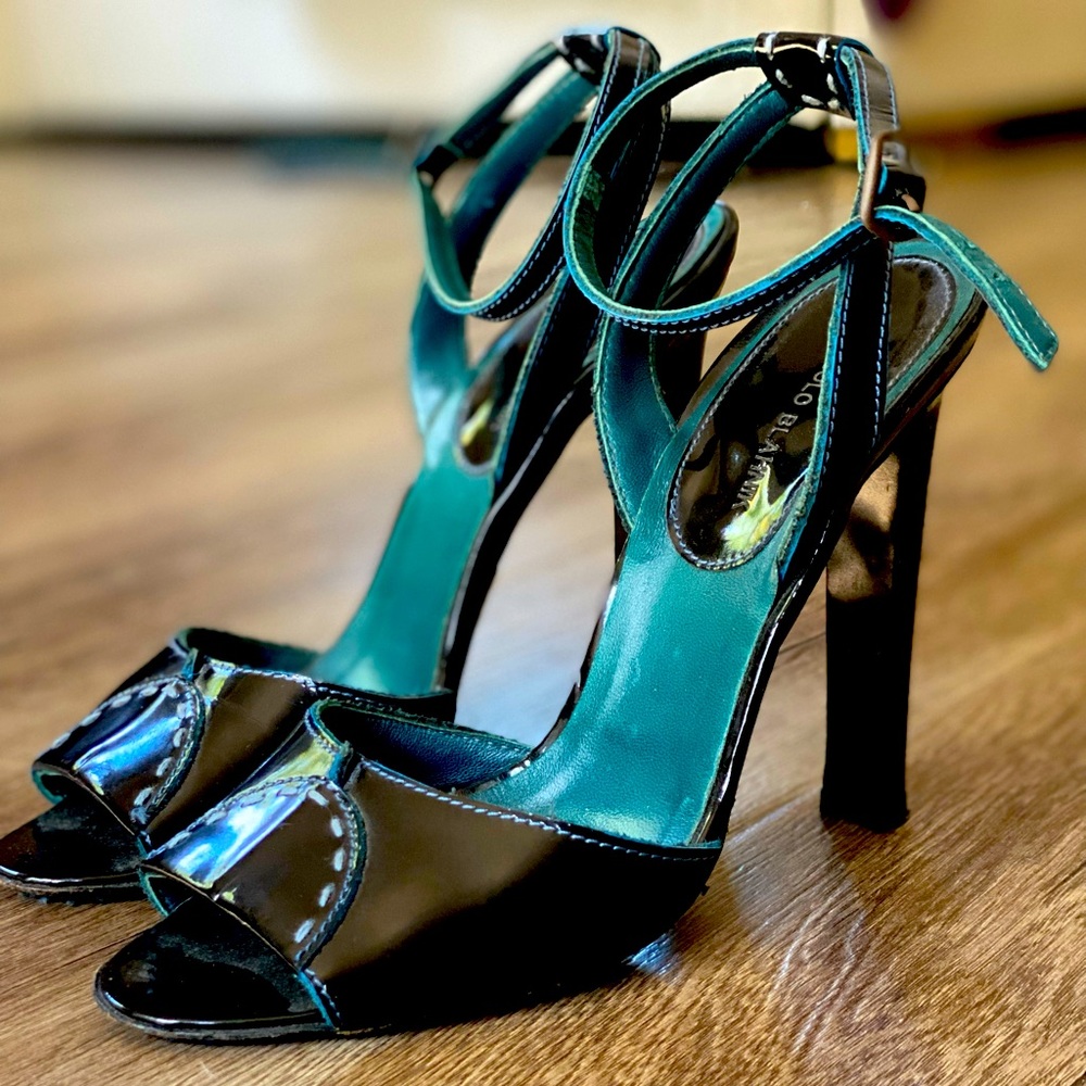 Manolo Blahnik black heels